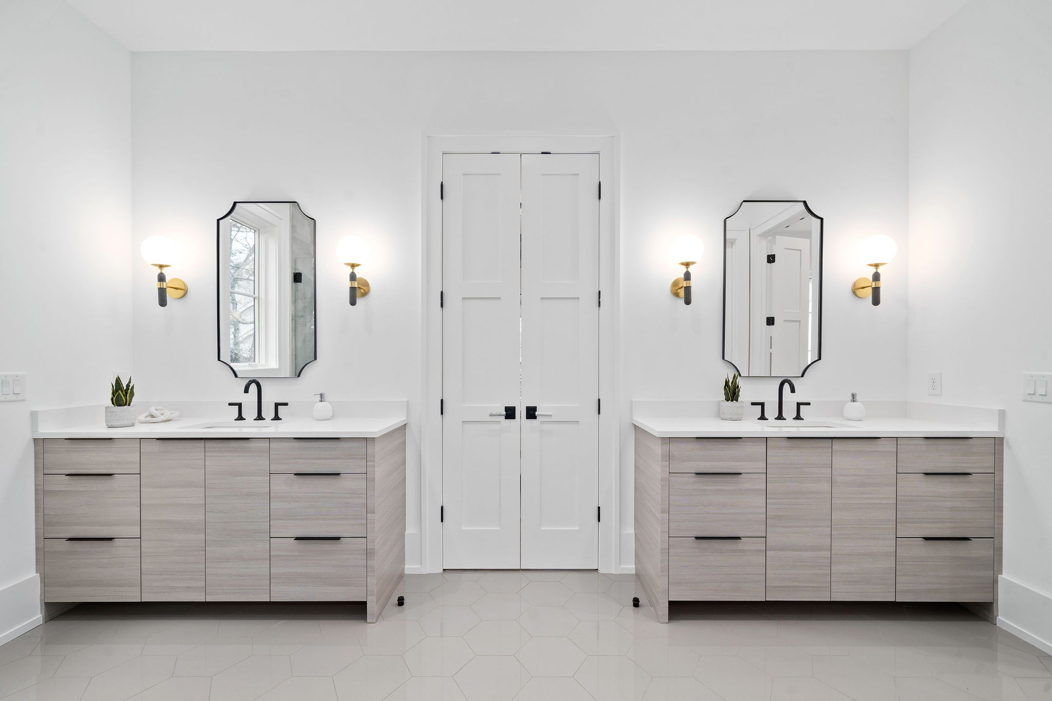 Euro Linea Hero Image